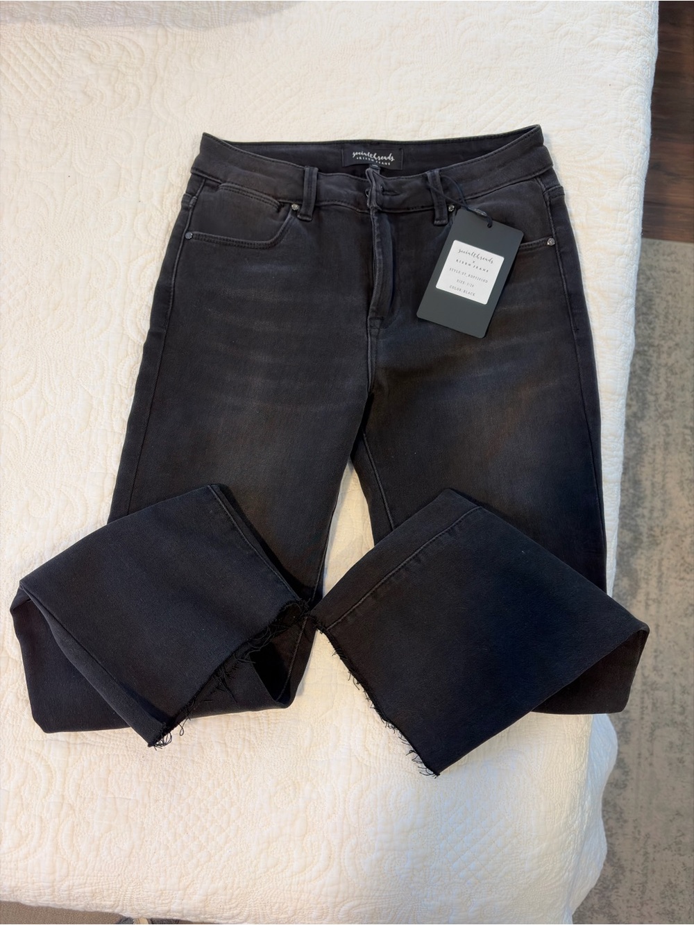 Risen Black Cropped Wide-Hem Jeans